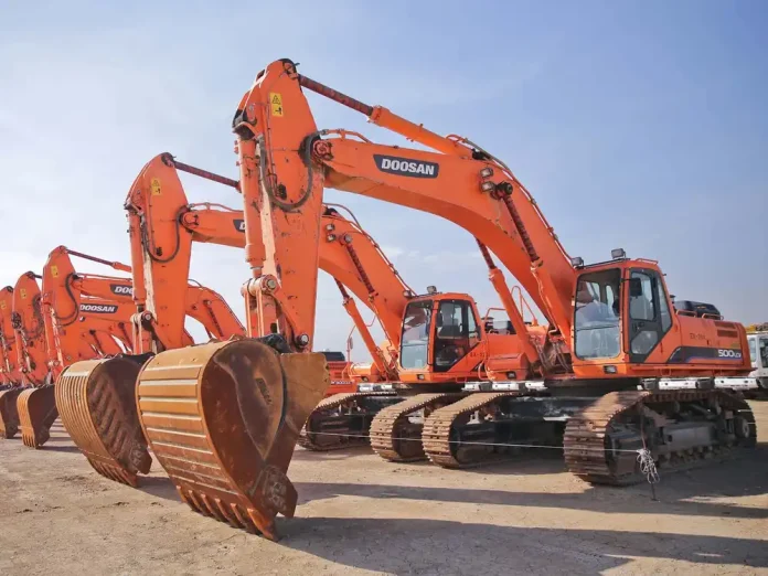 6 Different Types Of Excavators And Their Applications