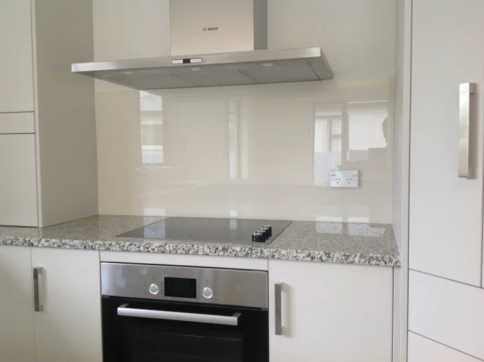 glass splashback