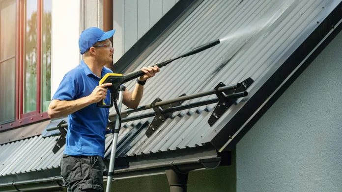 Roof Cleaning in Oregon