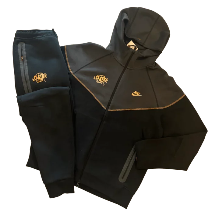 syna world tracksuit tech fleece