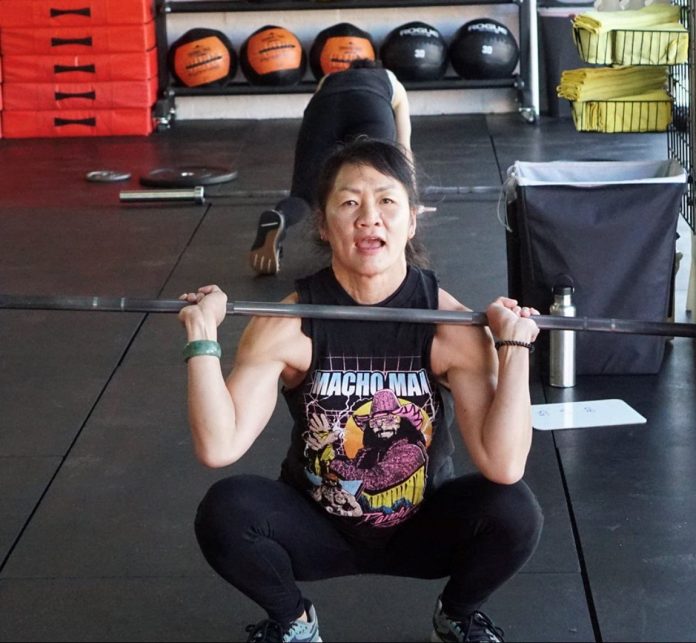 Neck pad for barbell support