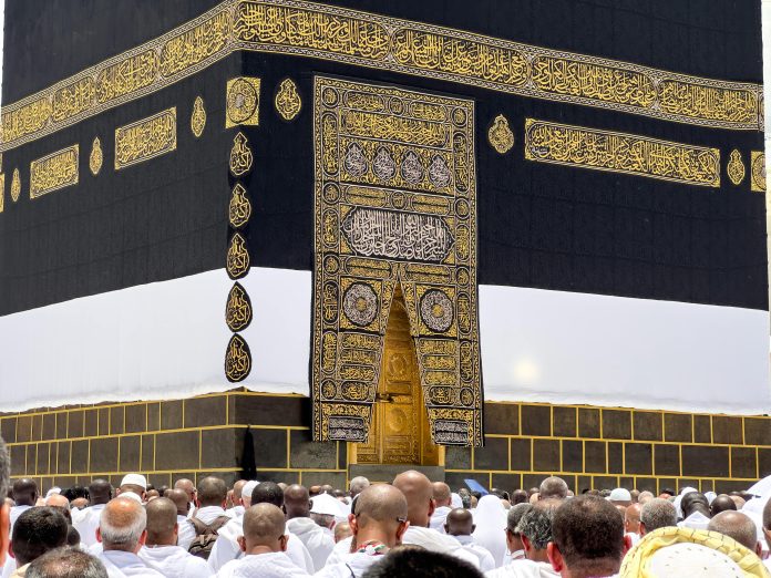 Eco-Friendly Umrah: Tips for a Sustainable Pilgrimage
