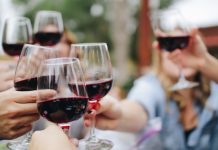 How to Pick a Natural Sparkling Wine for a Celebration