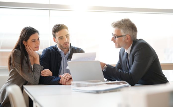 mortgage advisor